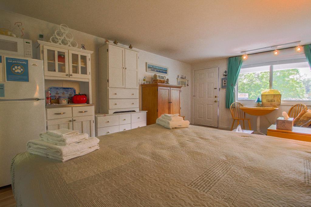 The Holiday House Condominiums Wells Bagian luar foto